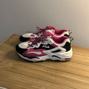 Fila sneakers size us 5 , Europe 37.5